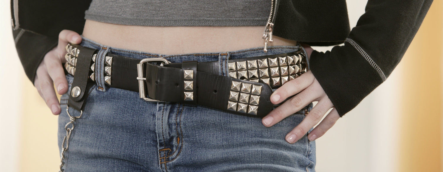 Ceinture Cloutée et Ceinture Chaîne : quel style adopter ?
