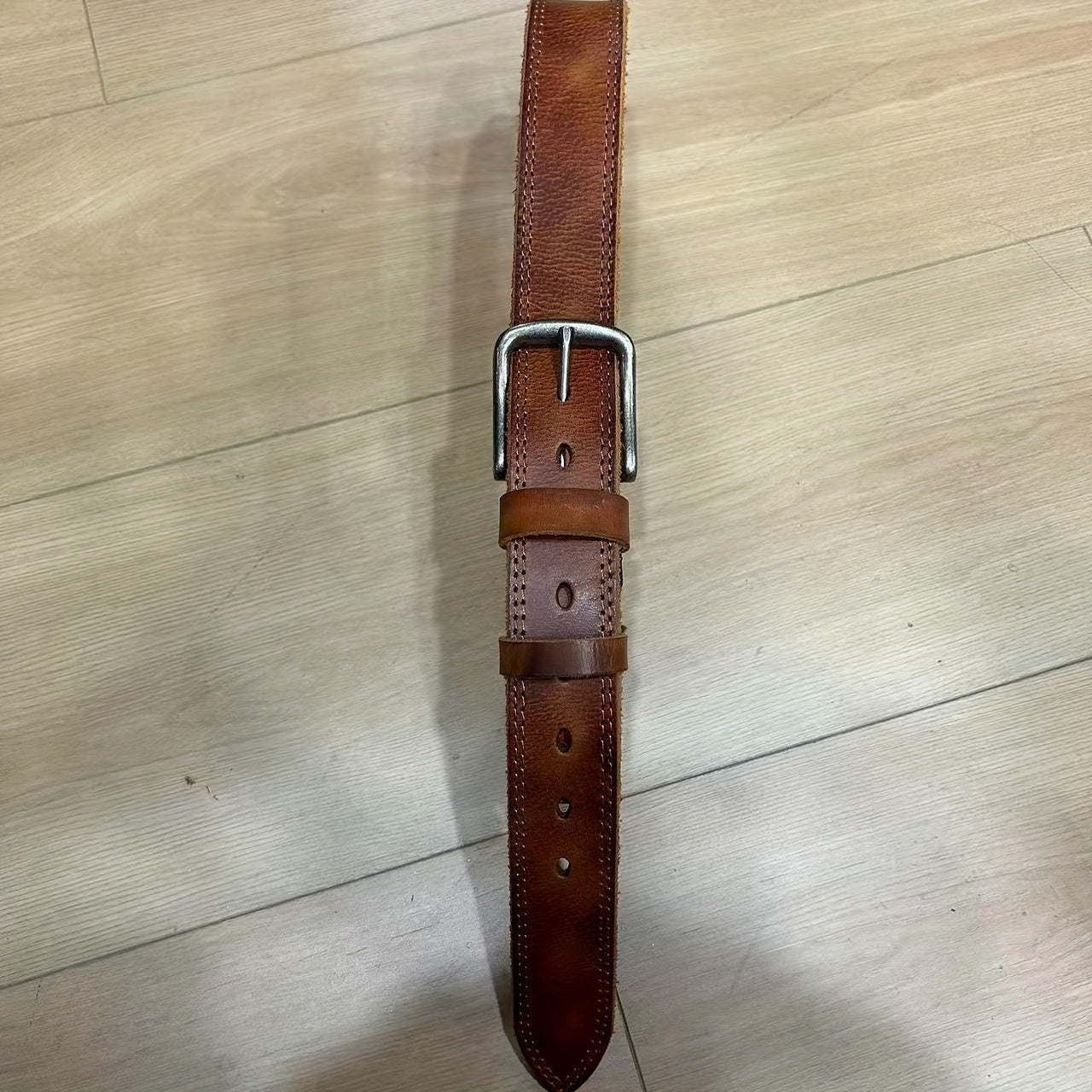 Ceinture à Boucle Classique en Cuir pour Homme Urbain — visuel 9